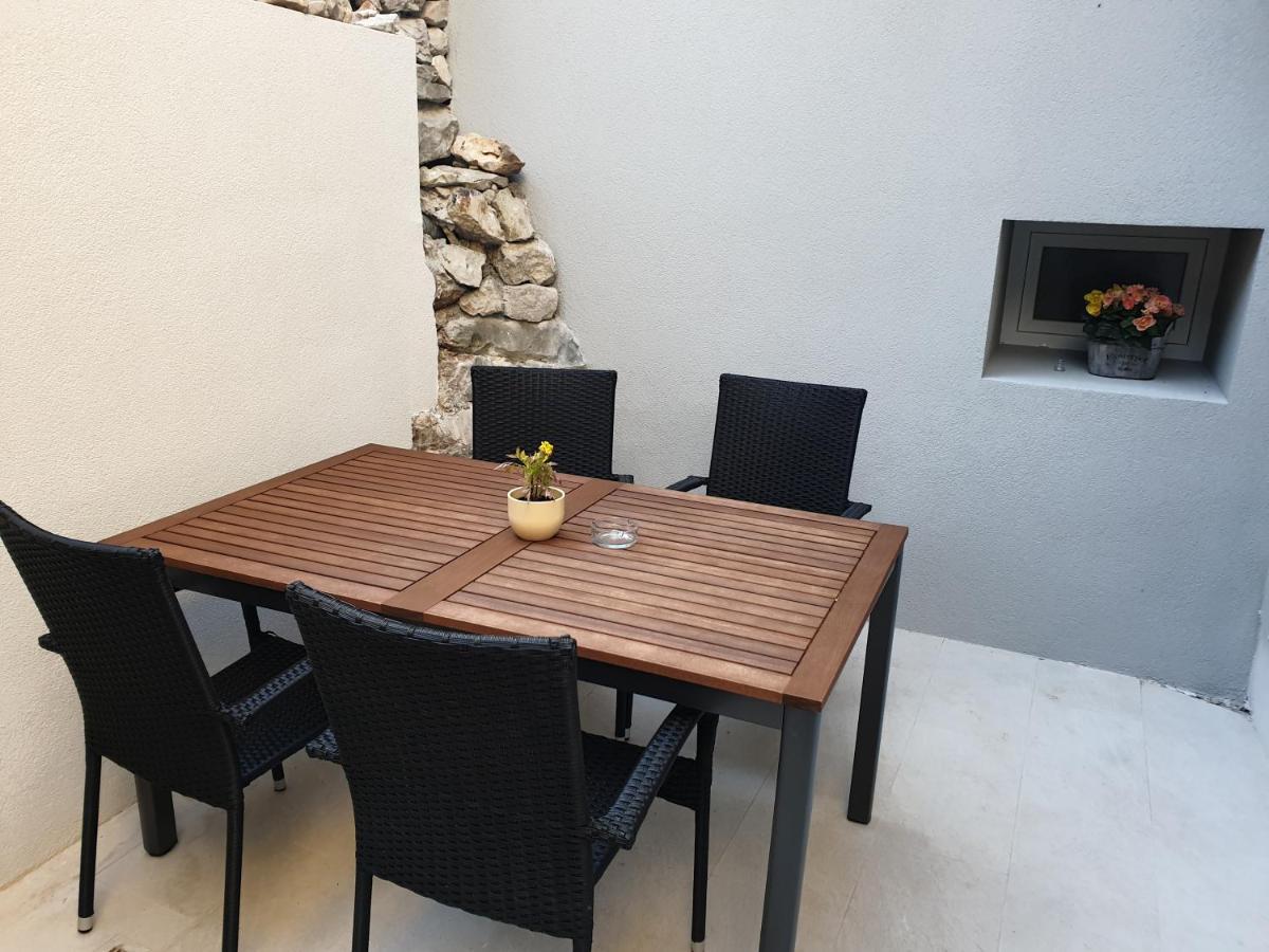 Apartmán Castel Mali Lošinj Exteriér fotografie